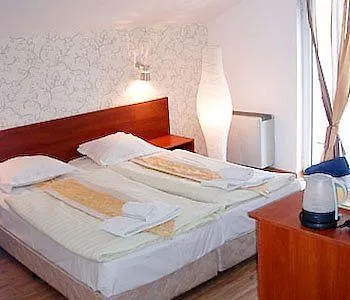 Bulgari Boutique 3*